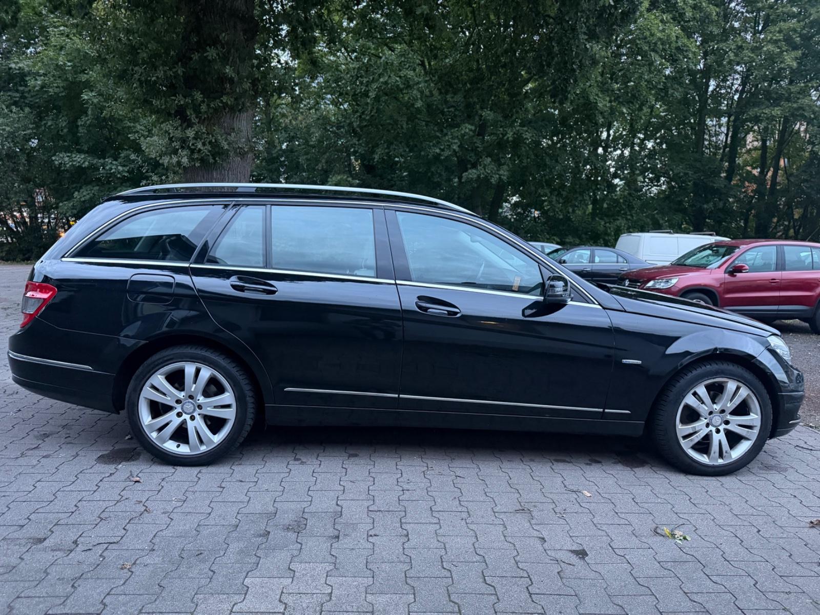 Mercedes-Benz C180 2009 — photo 7