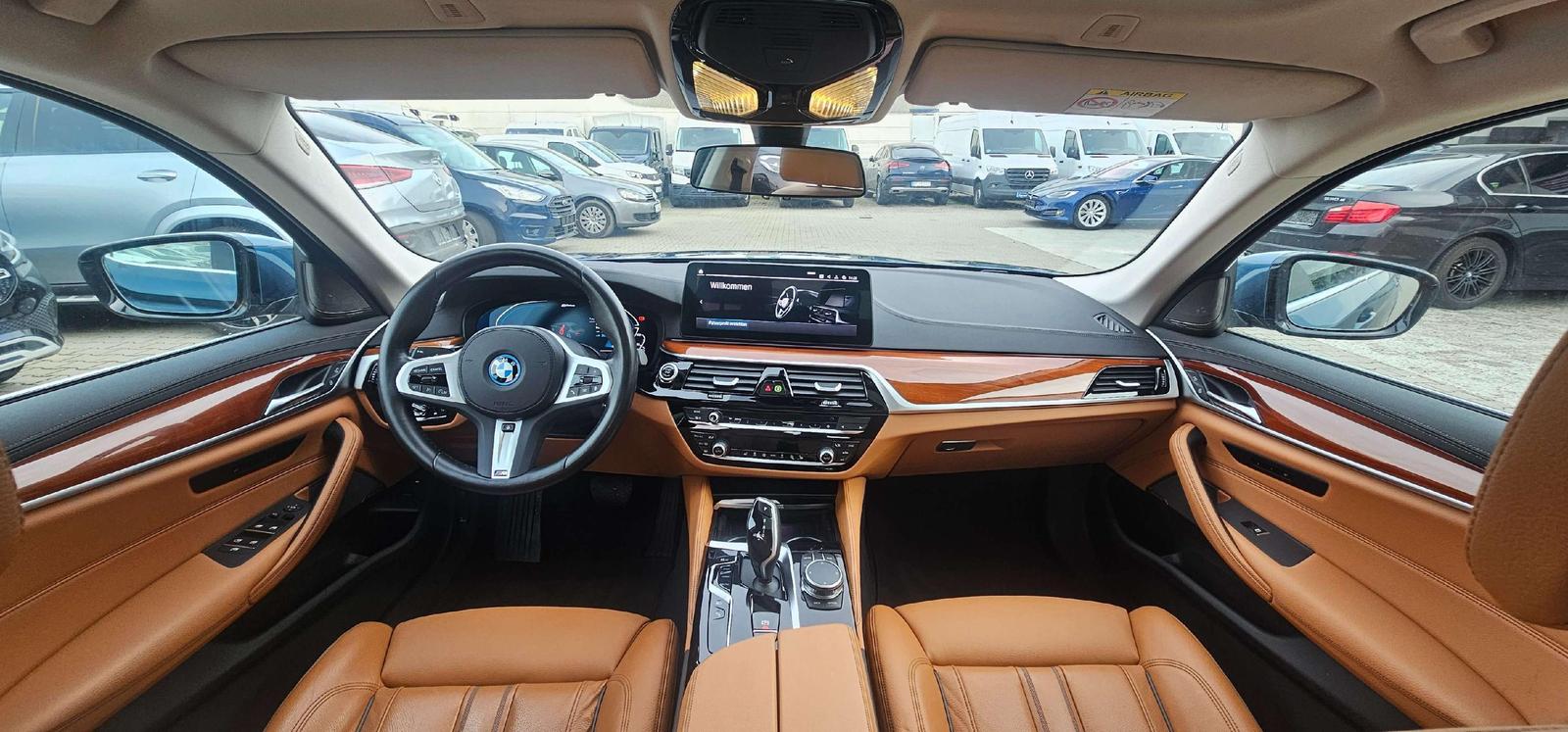 BMW 530 530 e xDrive Luxury Line