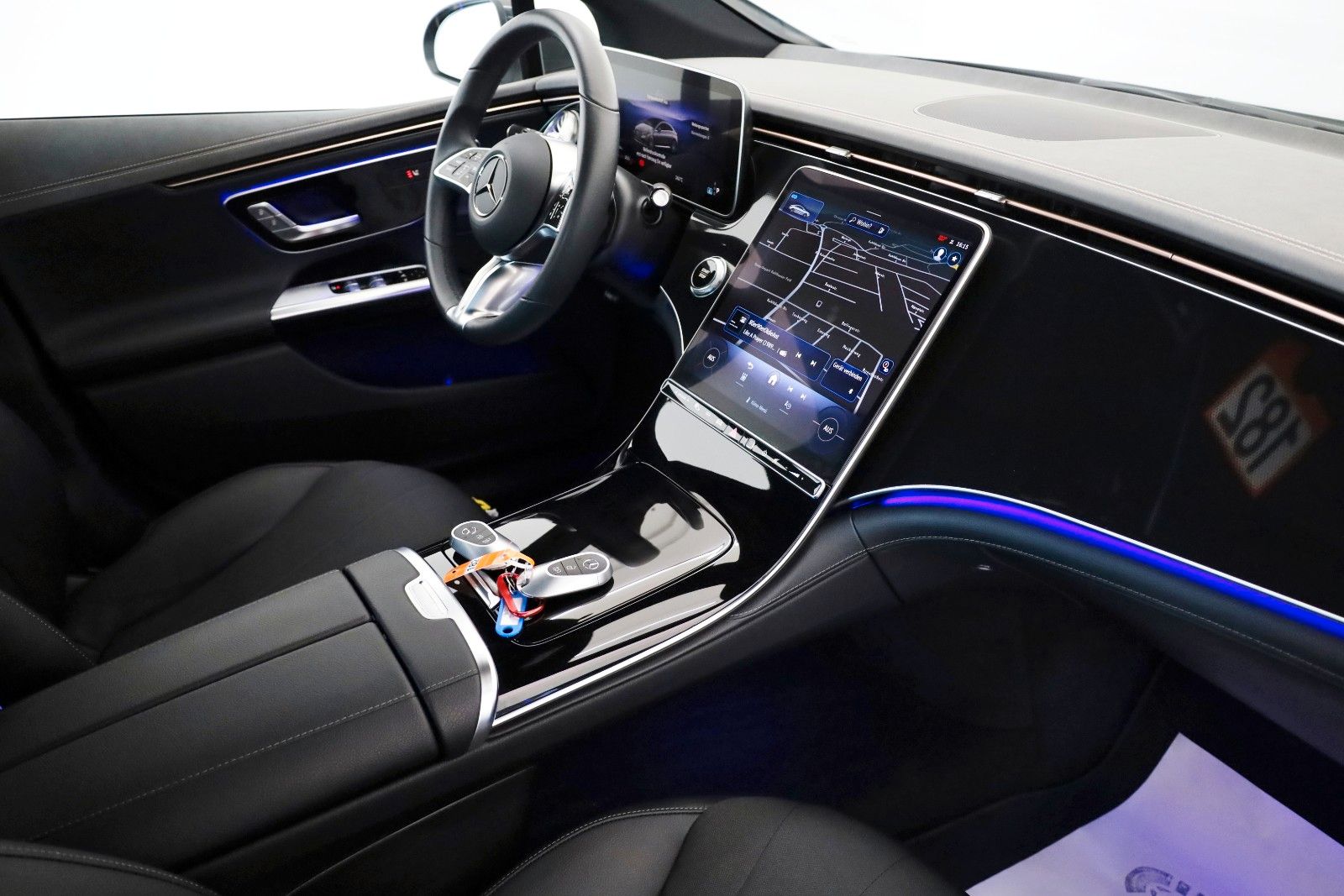 Fahrzeugabbildung Mercedes-Benz EQE 300,Leder,Navi,LED,SH,Kamera,Keyless,Carplay