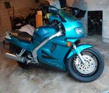 Honda VFR 750 F - Motorad - HONDA VFR 750