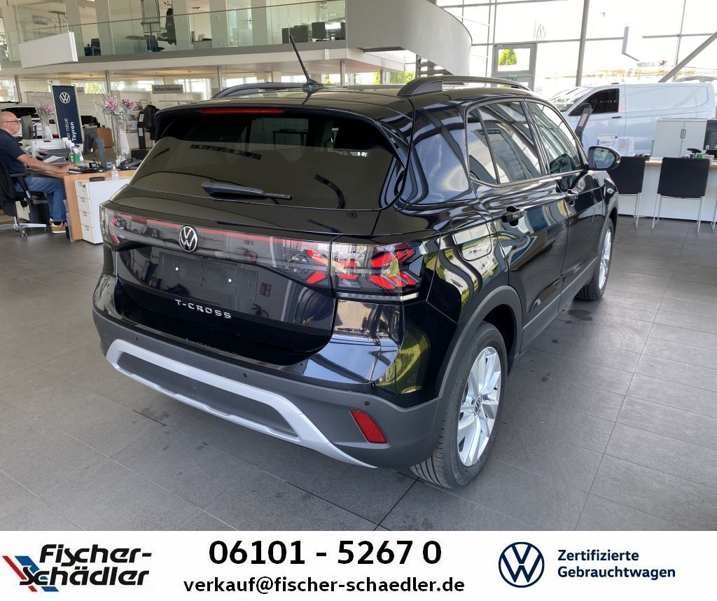 Volkswagen T-Cross Life 1.0TSI DSG IQLight RearView Keyless foto 2