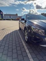 Mercedes-Benz GLA 180  Benzin  - Mercedes-Benz GLA-Klasse von privat