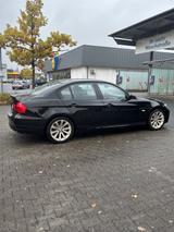 BMW 318d - - BMW 318 in Köln