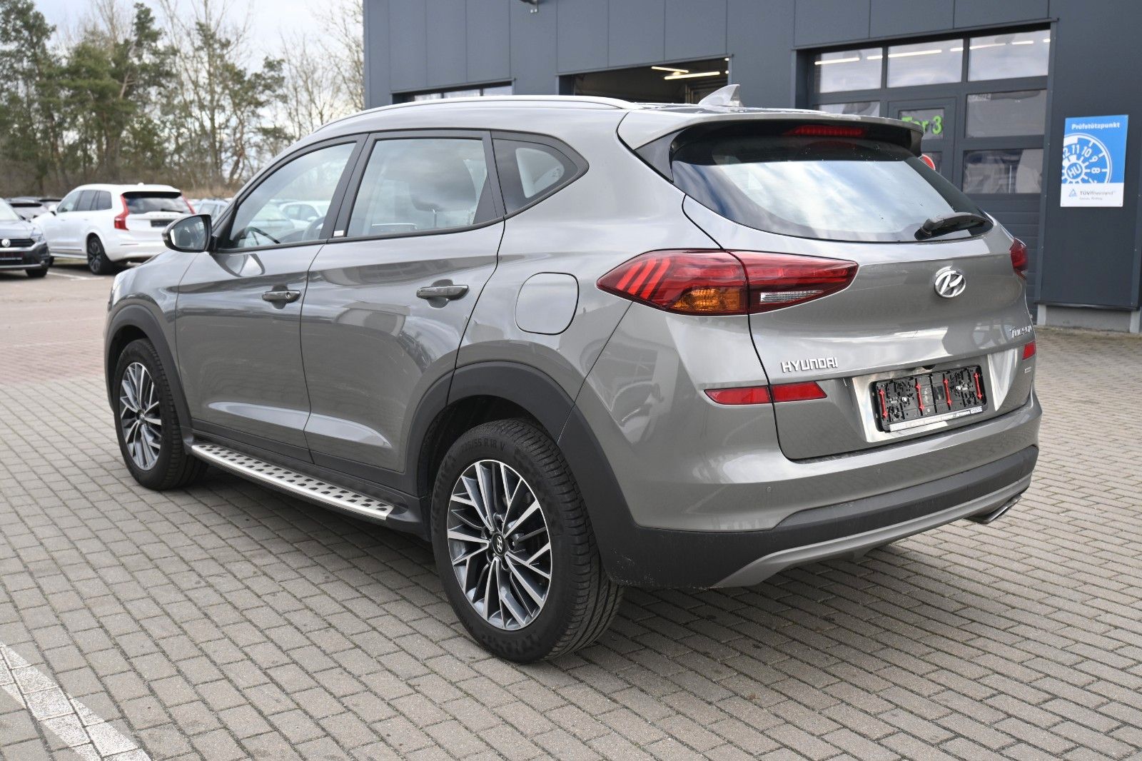 Fahrzeugabbildung Hyundai Tucson 2WD 1.6 DCT*TEMPO*NAV*SIHZG*RFK