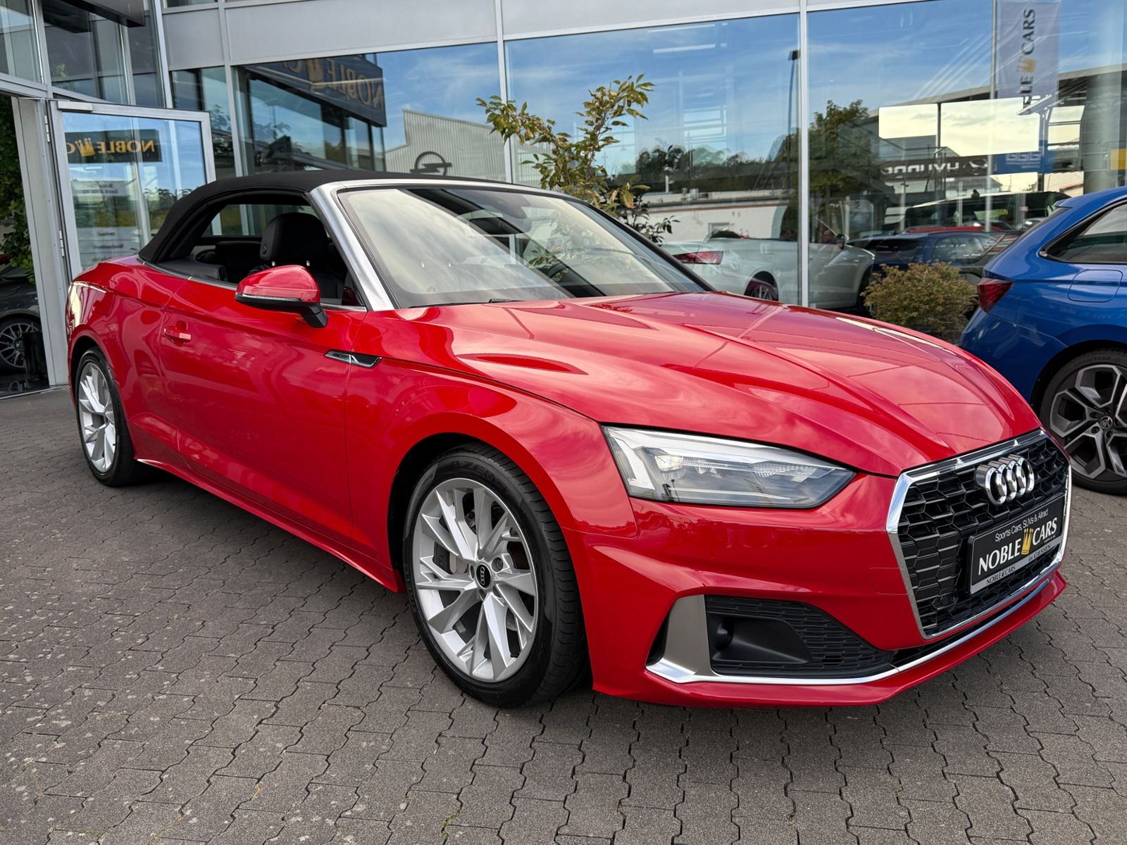 Fahrzeugabbildung Audi A5 Cabrio advanced 40 TFSI S tronic NAVI LEDER