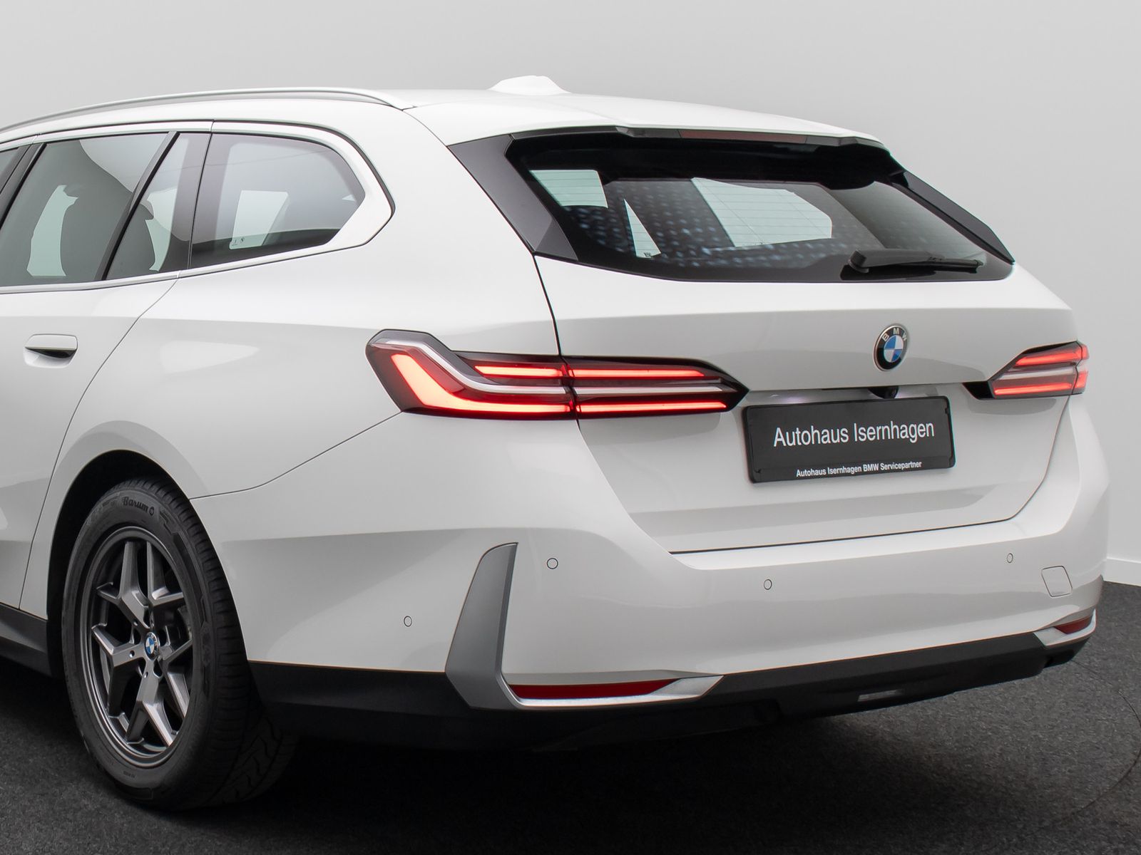 Fahrzeugabbildung BMW 520d Alarm Kamera DAB Leder Sportsitz 18Zoll
