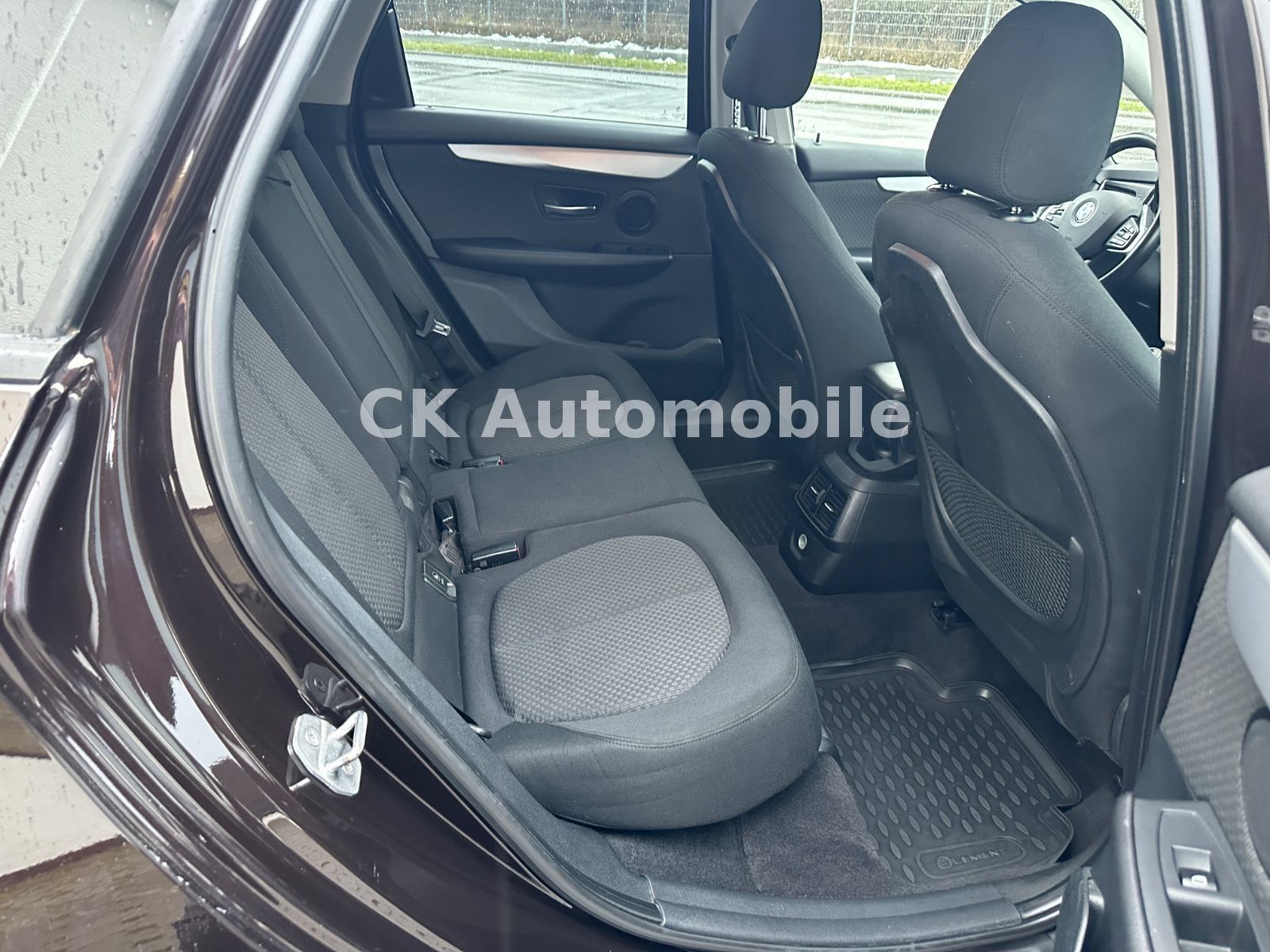 Fahrzeugabbildung BMW 218d Active Tourer Advantage/LED/SHZ/PDC