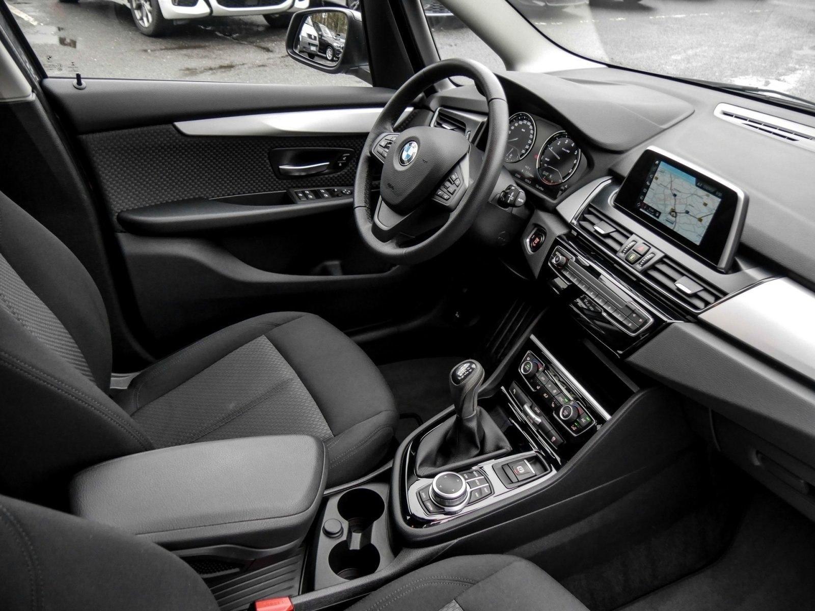 BMW 218i ADVANTAGE+NAVI+LED+SHZ+PDC