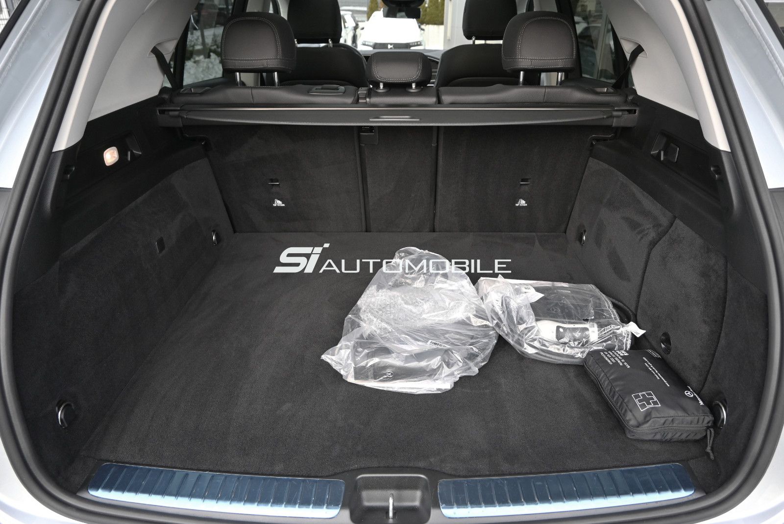 Fahrzeugabbildung Mercedes-Benz GLE 350 de 4Matic °ACC°PANO°SITZKLIMA°8-FACH 19"