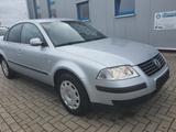 Volkswagen Passat Lim. Family * 1,9 TDI * AHK* Top Gepflegt - Volkswagen Passat aus 2004