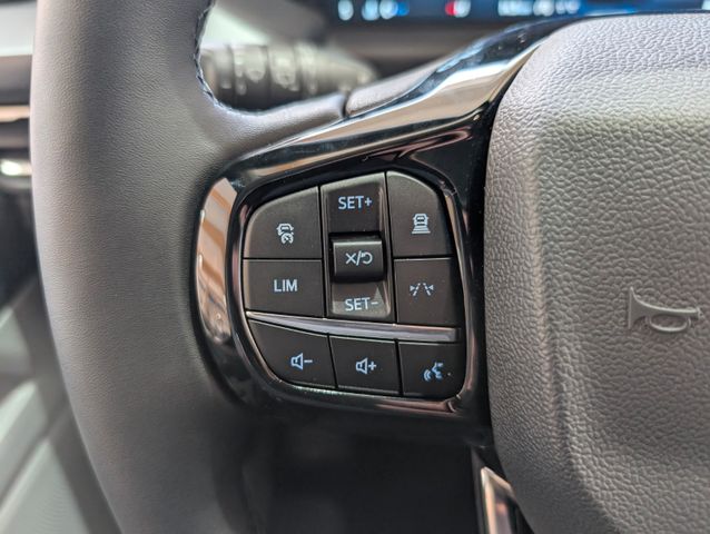 Ford Tourneo Custom Tit. 2.0 L1 NEUES MODELL