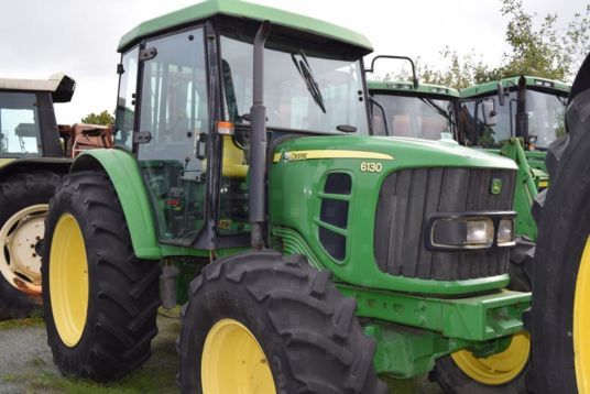 John Deere 6130