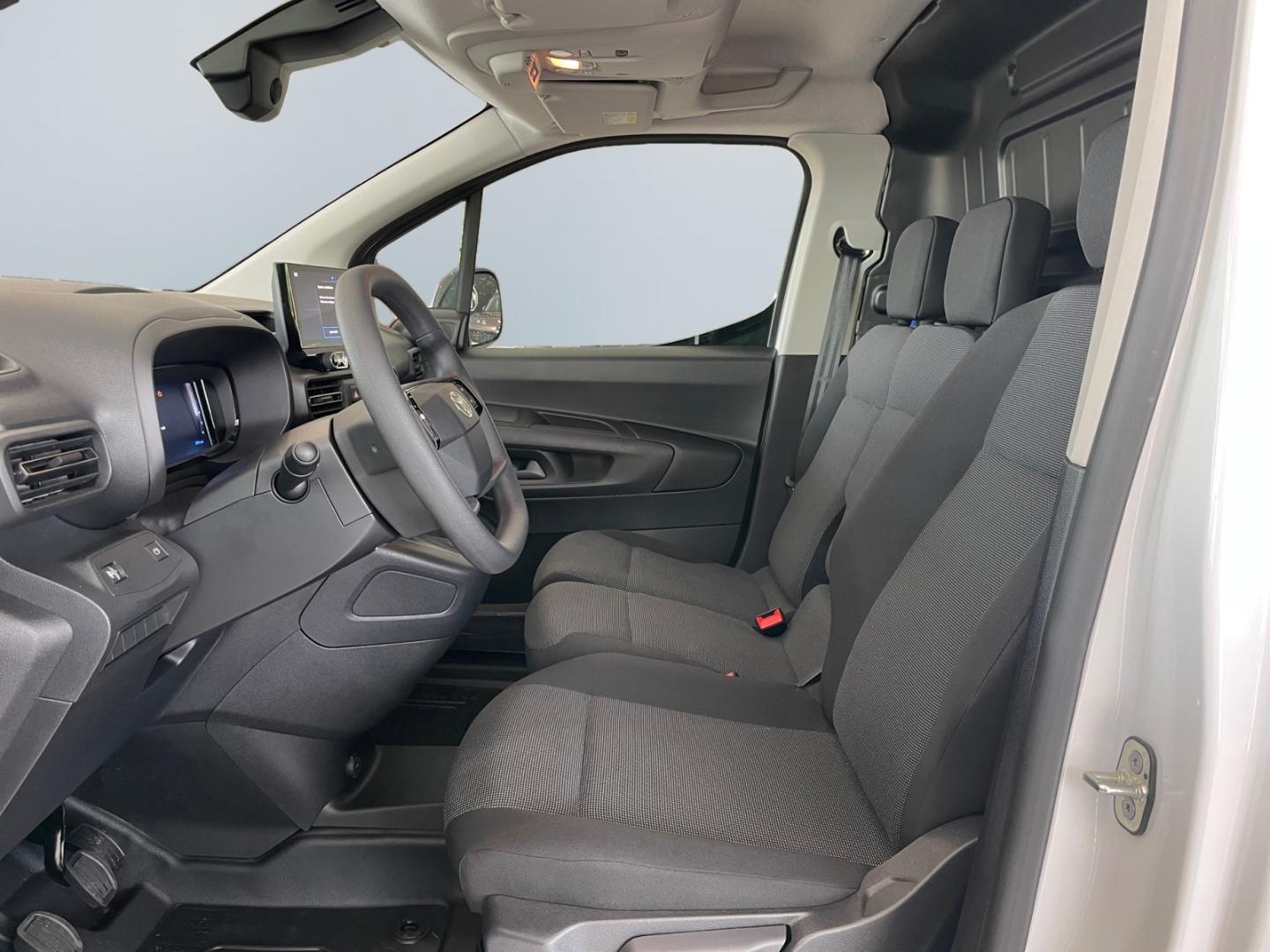 Toyota Proace 1,2 l P, Meister, L1 6MT 4 Türen, 3, миниатюра 7
