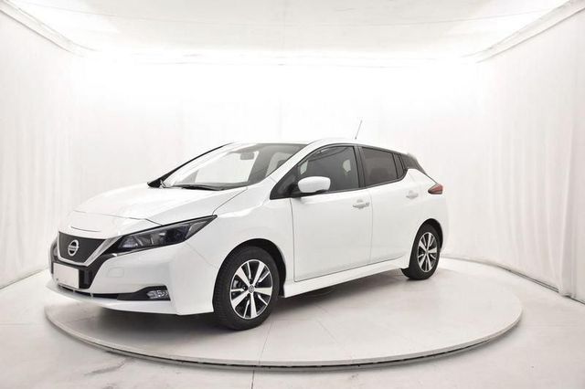 Nissan Leaf 40kWh Business CVT