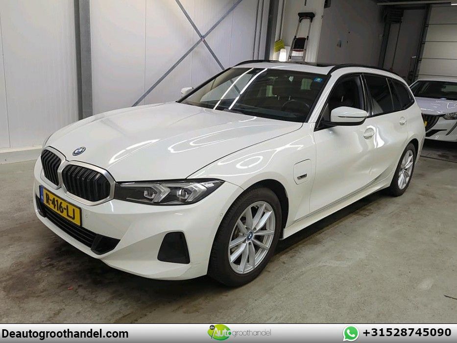 BMW 320 3-serie Touring 320e Pano