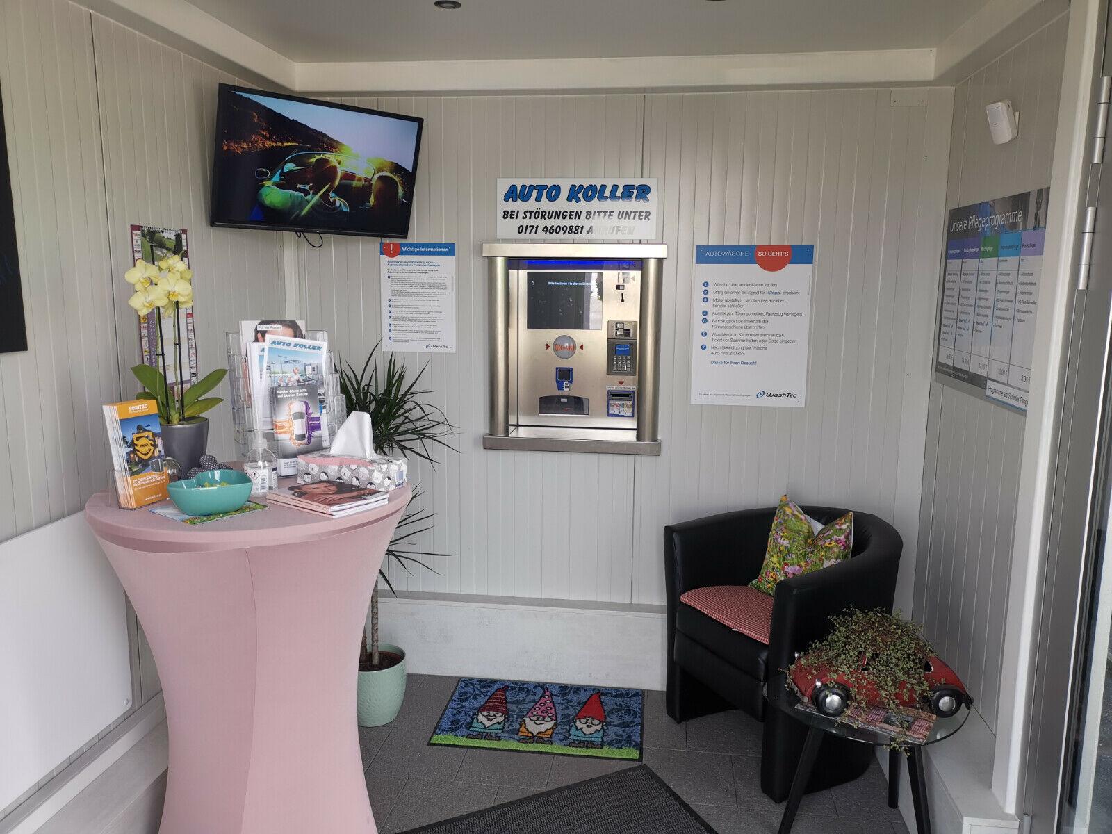 showroom-image-top