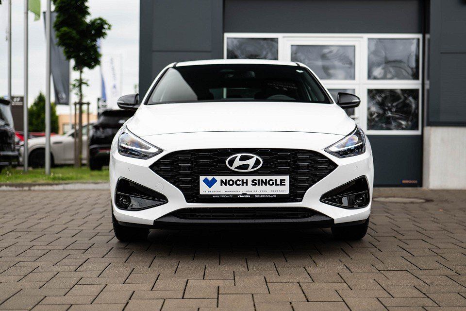 Fahrzeugabbildung Hyundai i30 1.0T 100PS ADVANTAGE