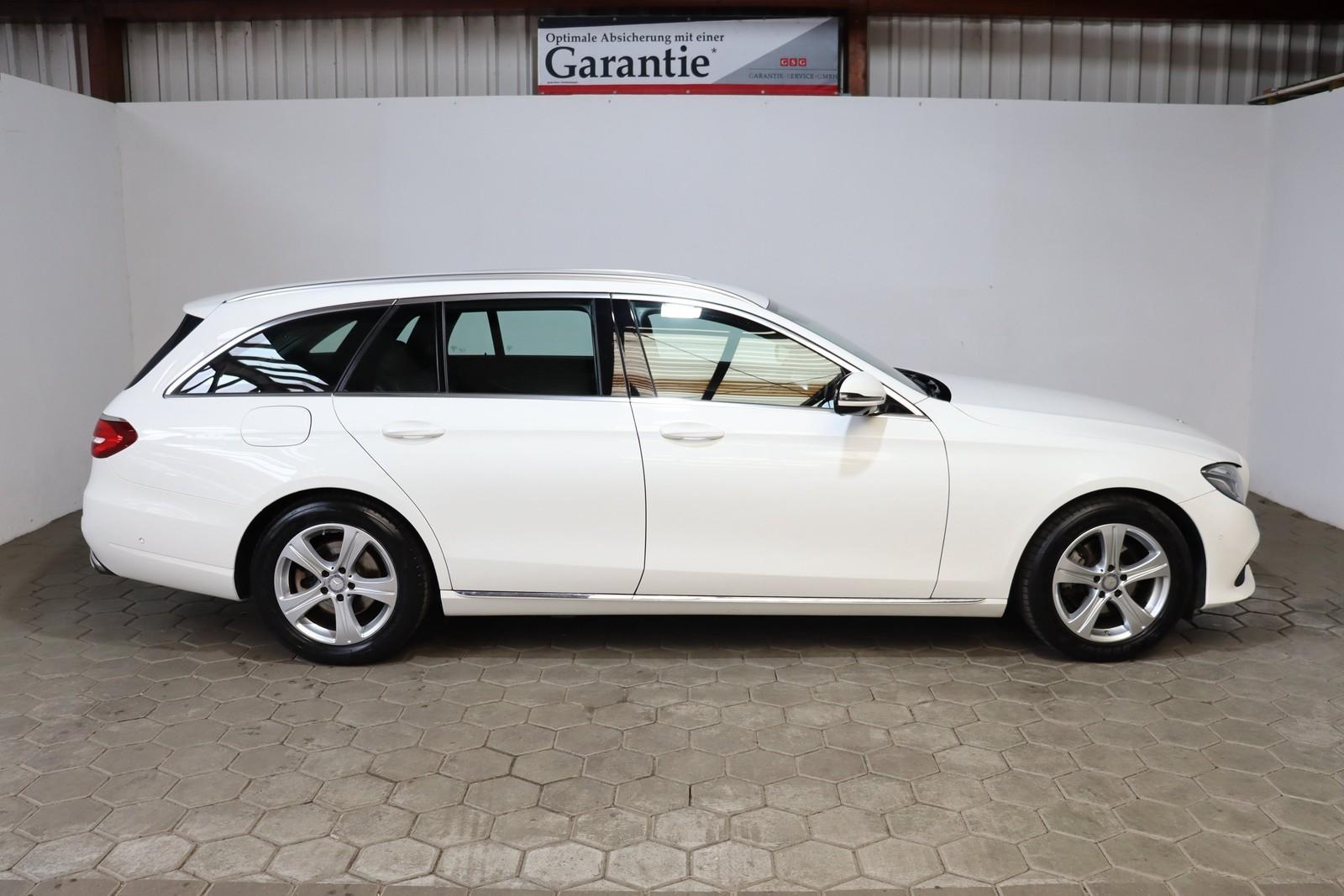 Mercedes-Benz E 220 d Avantgarde COMAND*MULTIBEAM*AHK