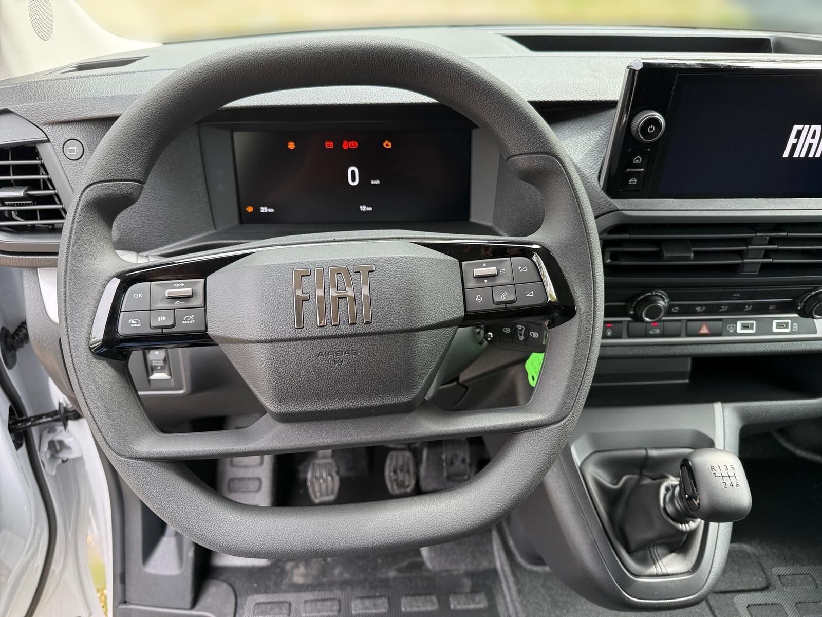 Fahrzeugabbildung Fiat Scudo XL Kastenwagen 120 MT6