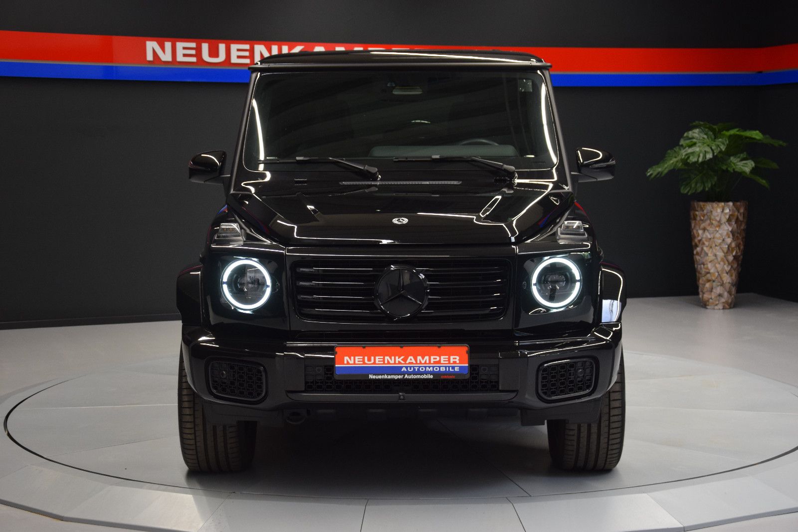 Fahrzeugabbildung Mercedes-Benz G 450 d AMG Line SDach. Burmester ACC 360° AHK