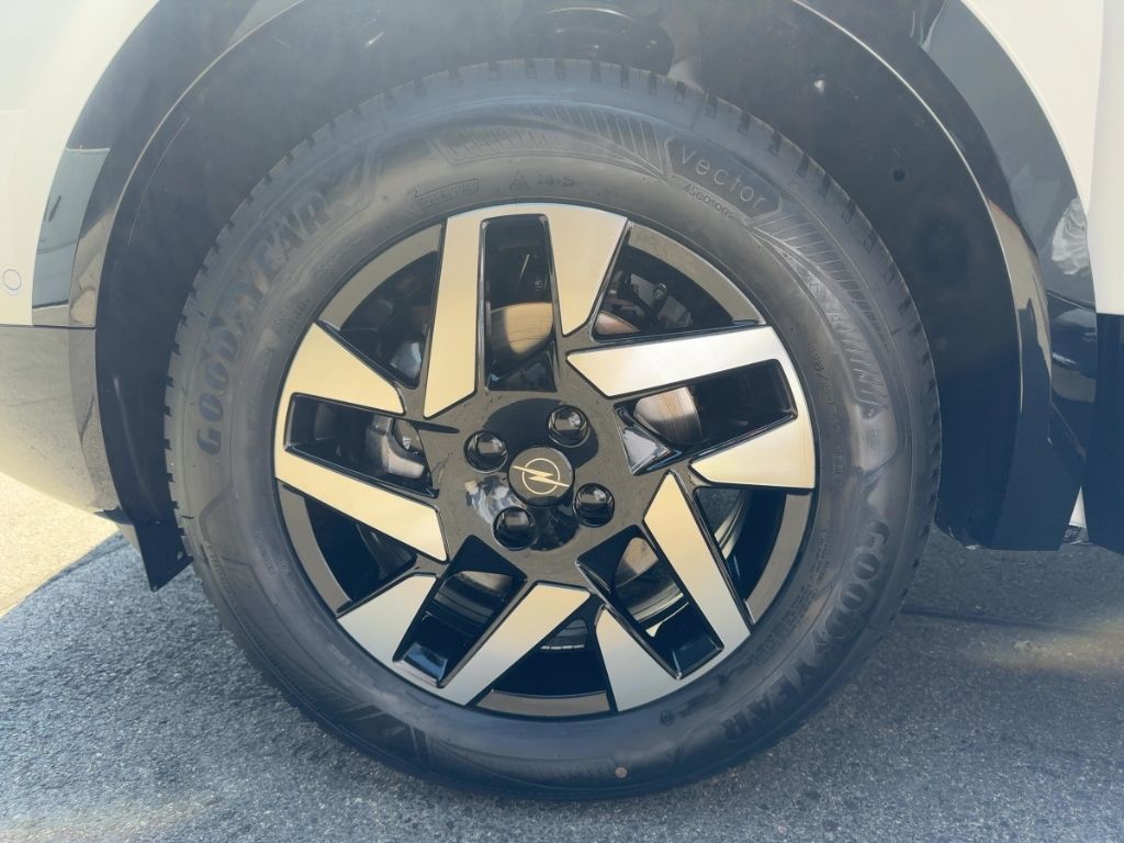 Fahrzeugabbildung Opel Mokka Ultimate Massage SHZ RFK MATRIX