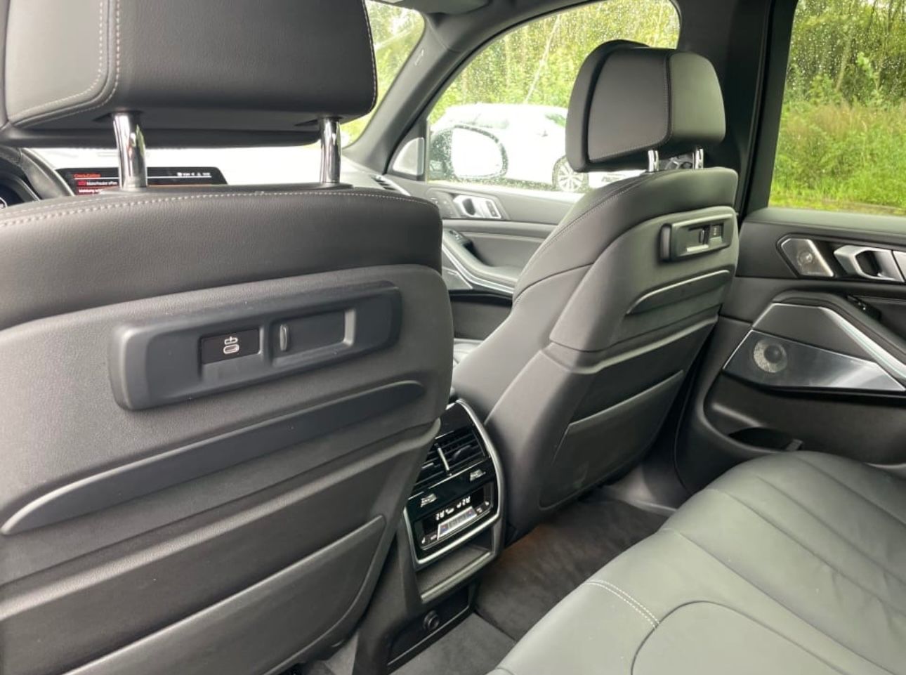 Fahrzeugabbildung BMW X5 M50d|BOWERS|LASER|PANO|MASSAGE|AHK|22-ZOLL|