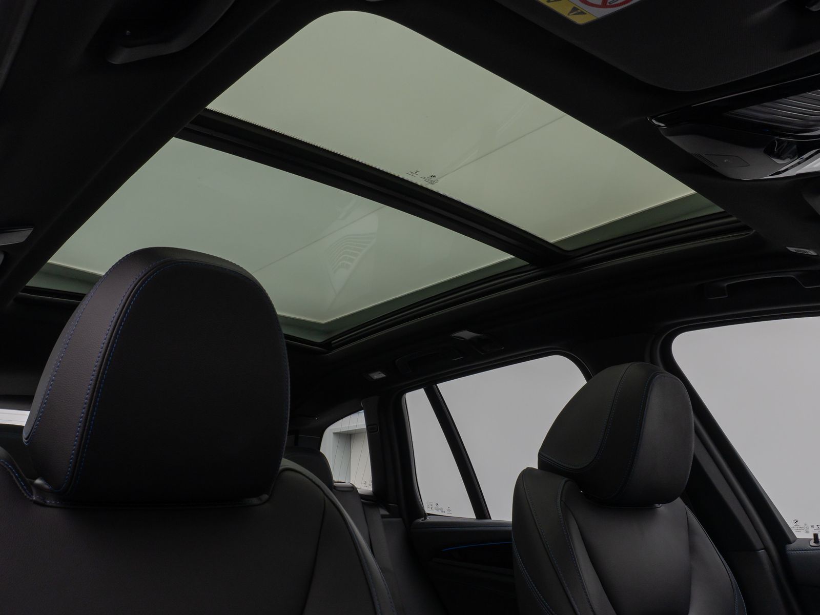 Fahrzeugabbildung BMW iX3 Impressive M Sport Panorama 360°HUD DAB H/K