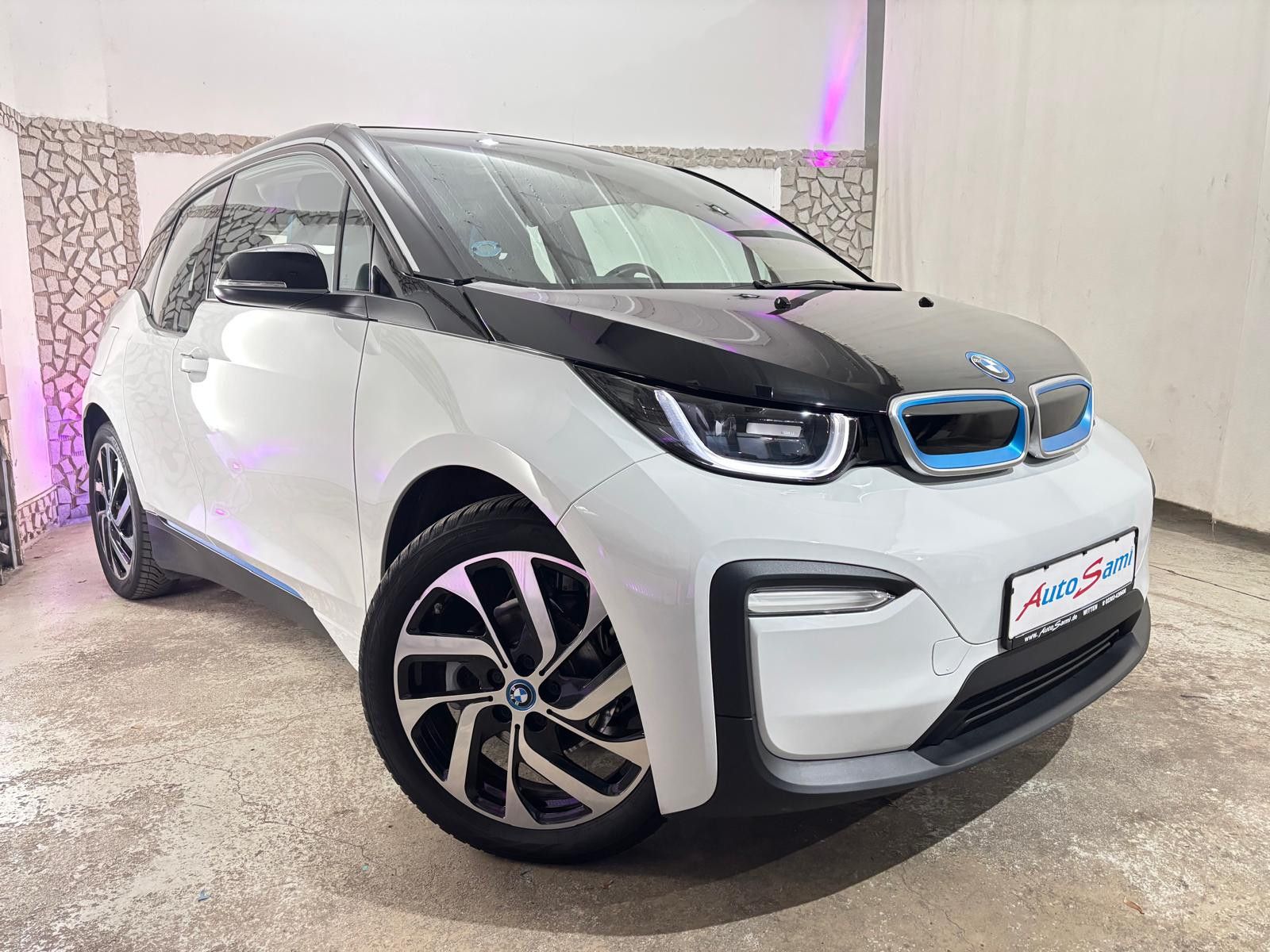 BMW i3 NAVI KLIMA EINPARKHILFE BLUE 2HAND SCHECKHEFT