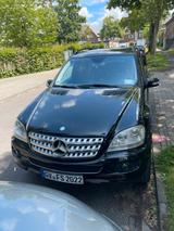 Mercedes-Benz Mersedes ml 320 - Mercedes-Benz ML 320 in Düsseldorf