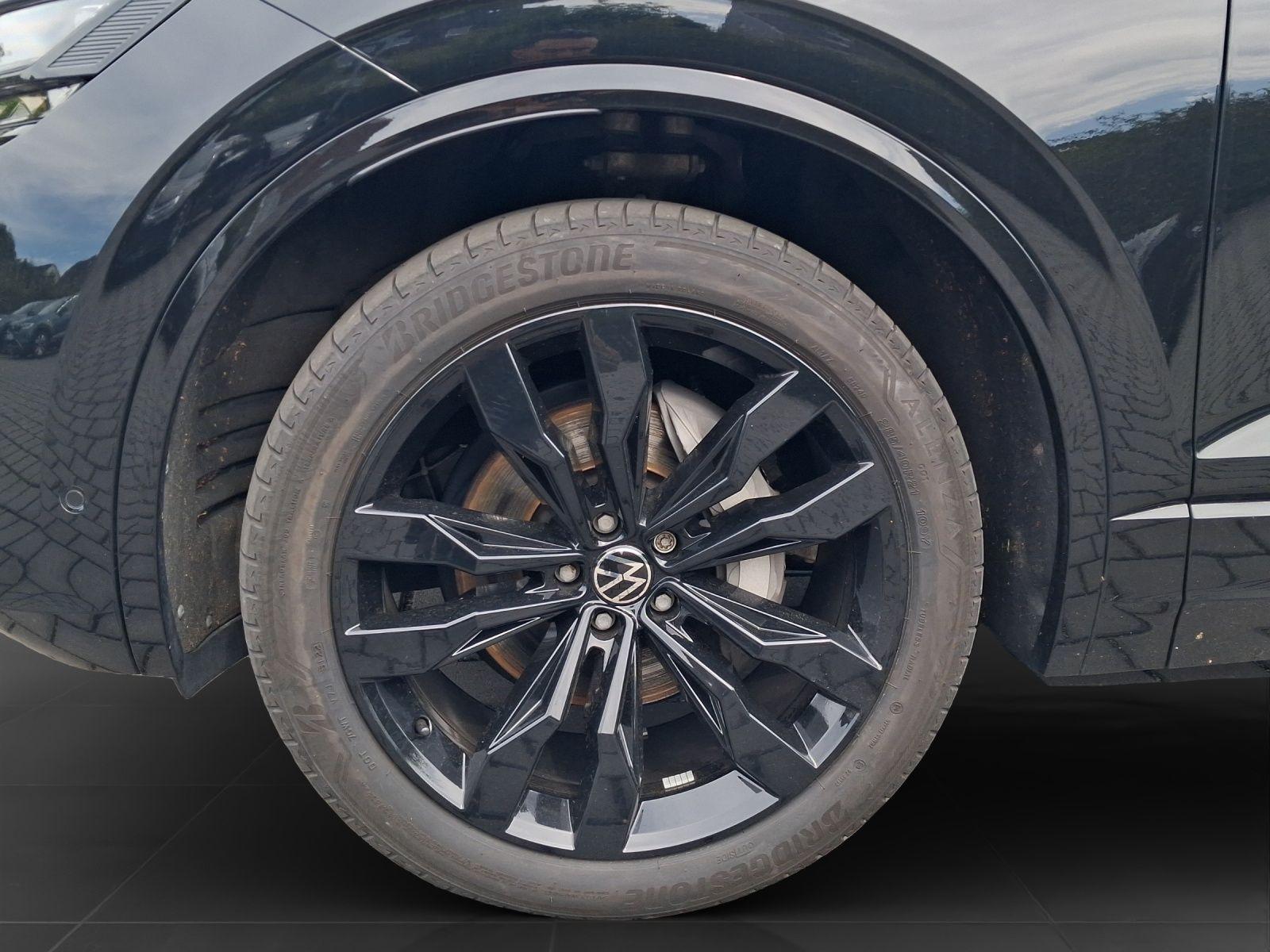 Volkswagen Touareg 3.0 TDI DSG 4M R-LINE MATRIX AHK PANO