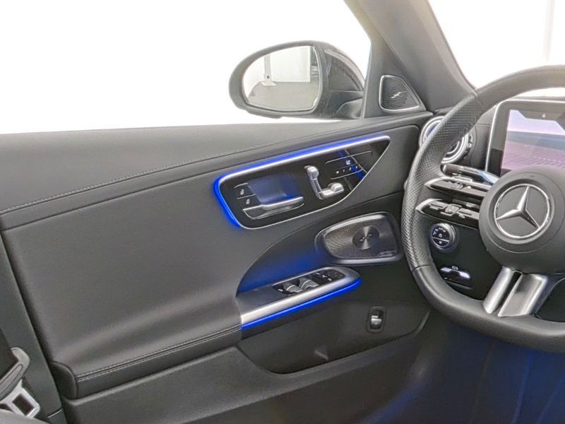 Fahrzeugabbildung Mercedes-Benz C 180 AMG Night+Burmester+Ambi+Keyless+Memory