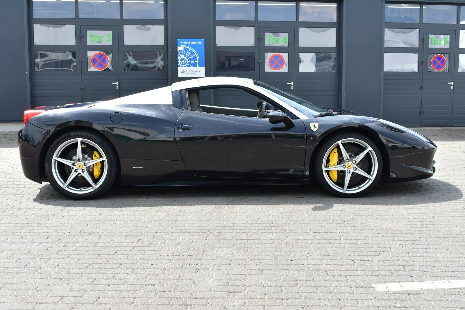 Fahrzeugabbildung Ferrari 458 Italia Spider*Lift*Cam*AFS*MIETKAUF