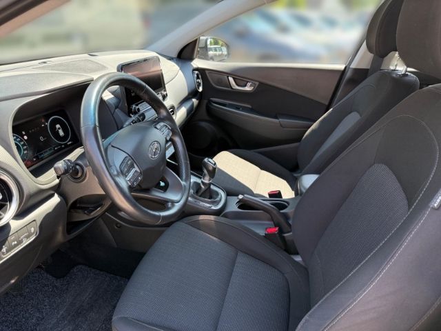 Fahrzeugabbildung Hyundai KONA 1.0 Trend 2WD +KLIMA+NAVI+PDC+SHZ+RFK+UVM+