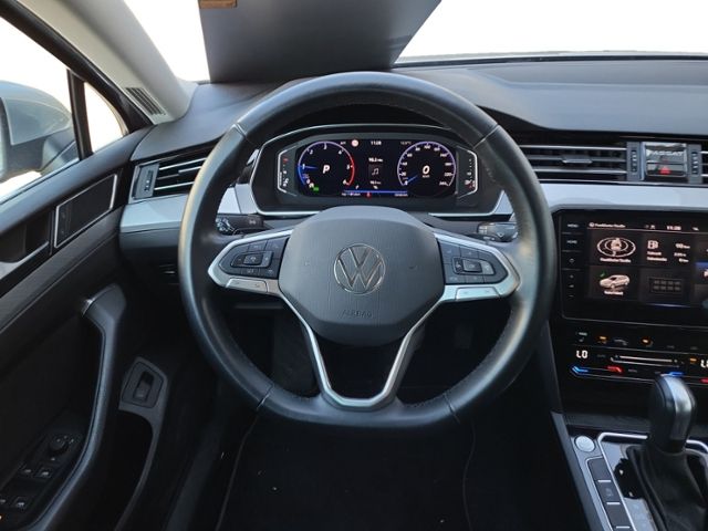 Volkswagen Passat Variant - Bild 12