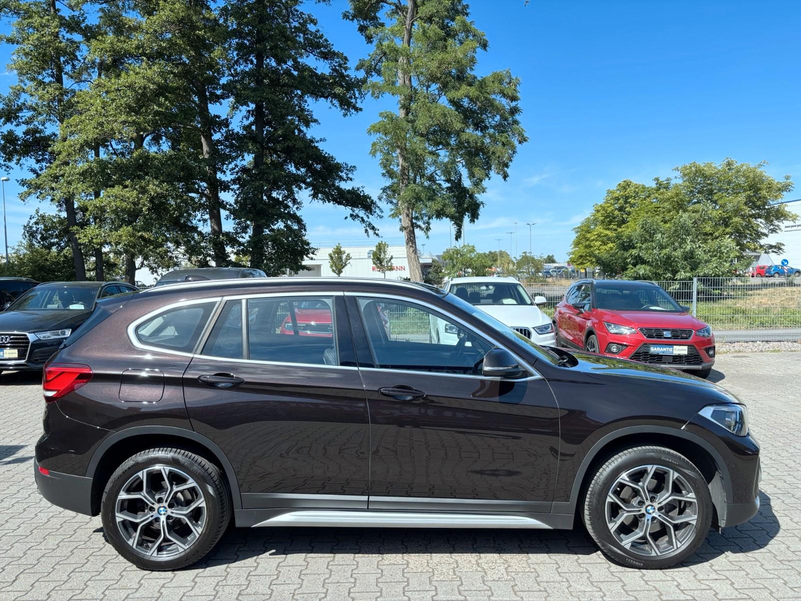 BMW X1 sDrive 18 d xLine*Auto*Pano*LED*1-Hand*S-Heft, миниатюра 11