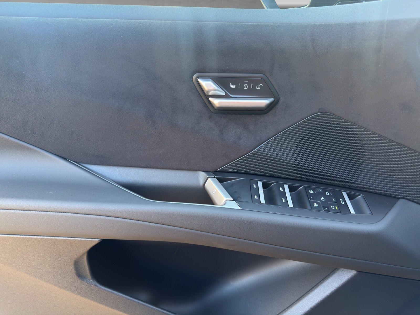 BMW iX3 - Bild 10