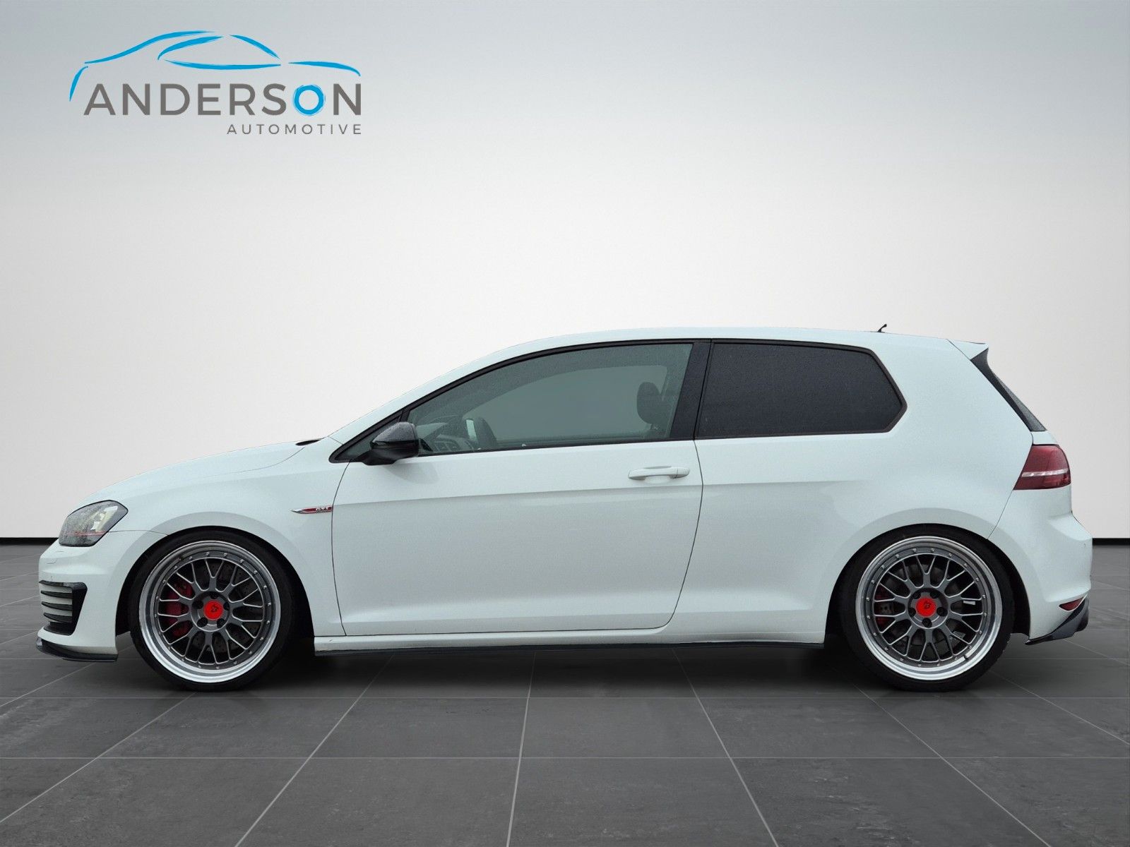 Fahrzeugabbildung Volkswagen GOLF VII GTI PERFORM DSG KAM NAVI XENON DYNAUDIO