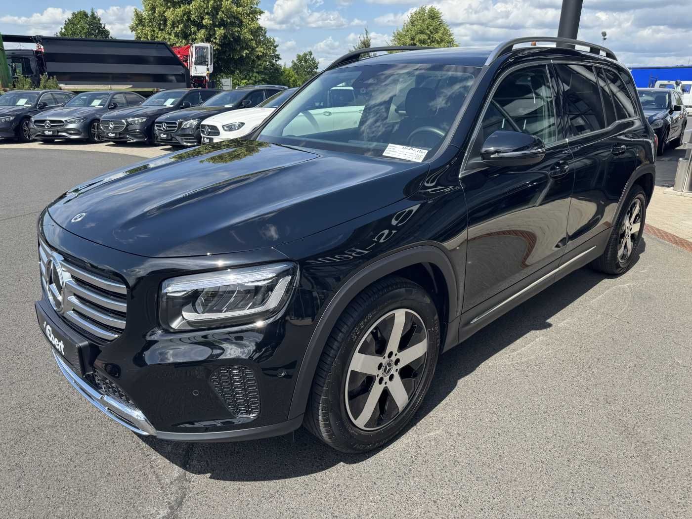Fahrzeugabbildung Mercedes-Benz GLB 180 Progressive+AHK+RKamera+LED+ IHC+DAB