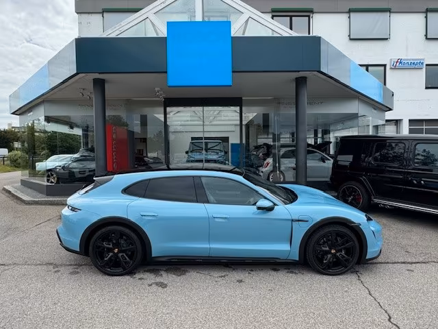 Porsche Taycan Cross Turismo 4/Pano/21"/HUD/BOSE/HUD
