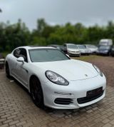 Porsche Panamera Edition - Porsche Panamera: Weiß
