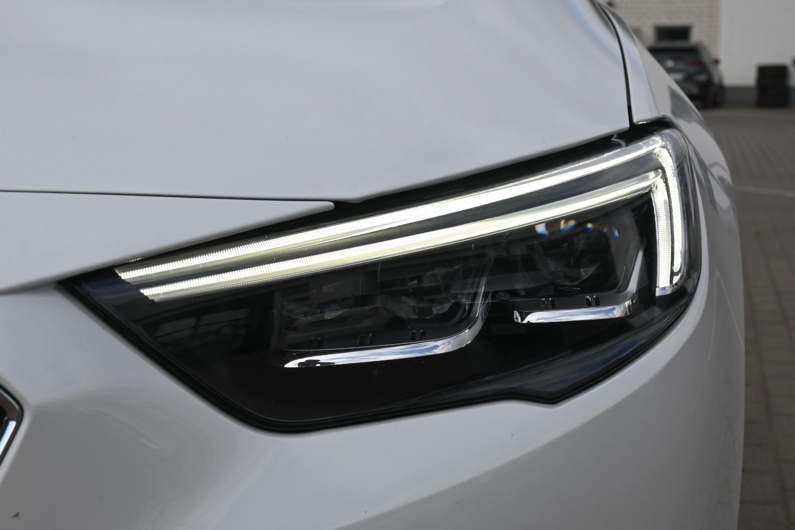 Fahrzeugabbildung Opel Insignia B Sports Tourer Innovation 4x4