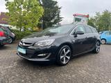 Opel Astra J ST OPC-Line Paket 1/Bi-Xenon/Rückfahrkam - Opel Astra: J ST