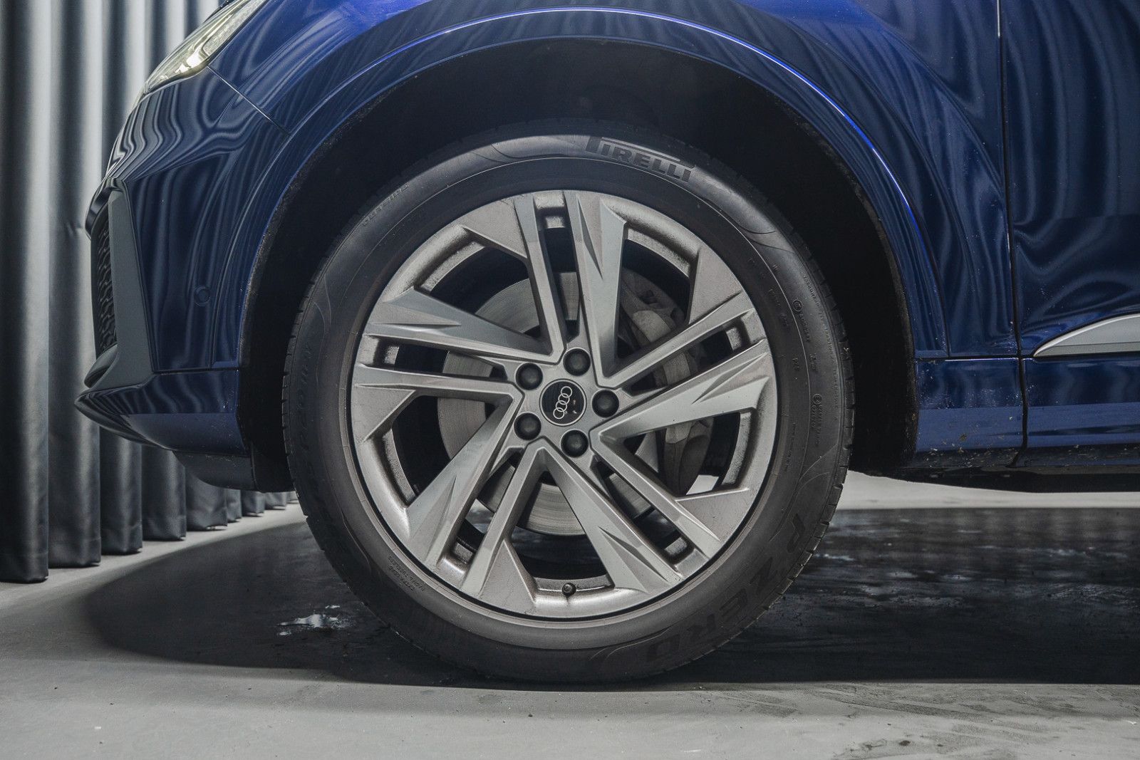 Fahrzeugabbildung Audi Q7 45 TDI quattro S line*Matrix*B&O*HUD*7-Sitz
