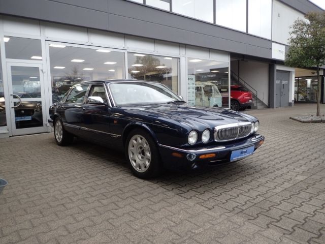 Fahrzeugabbildung Jaguar XJ Daimler 4.0 Leder e-Sitze Alarm Klima el.SP e