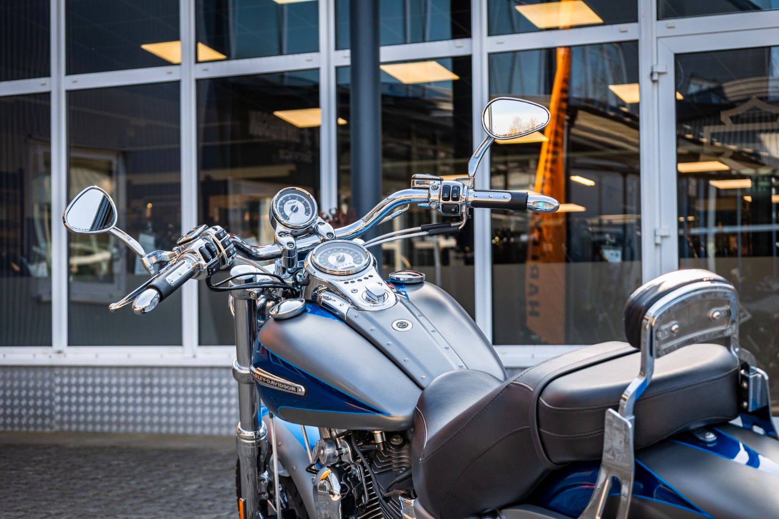 Fahrzeugabbildung Harley-Davidson Dyna CVO Fat Bob FXDFSE - PENZL AUSPUFF -