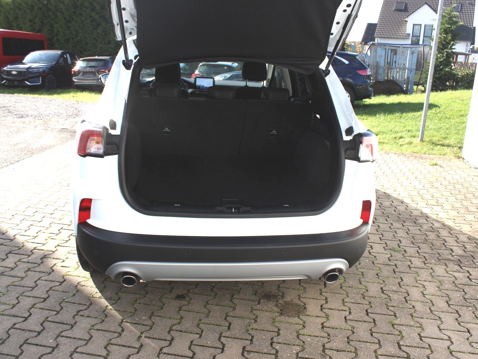 Fahrzeugabbildung Ford Kuga Plug-In Hybrid Titanium 2,5 Duratec
