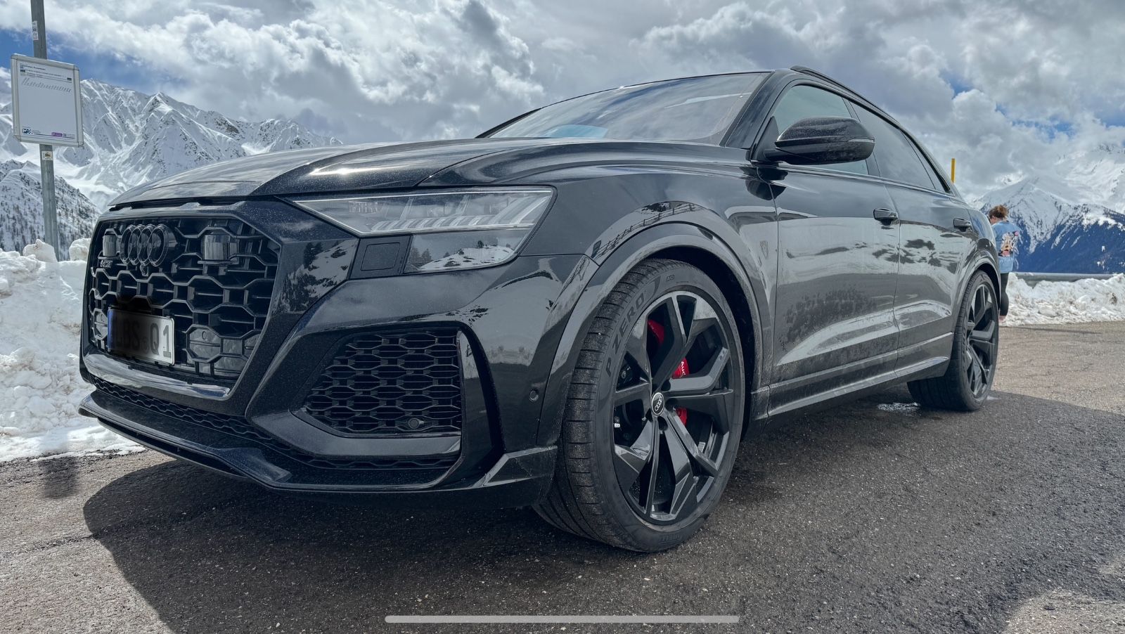 AUDI RSQ8 TFSI quattro tiptronic Voll MTM 810 PS