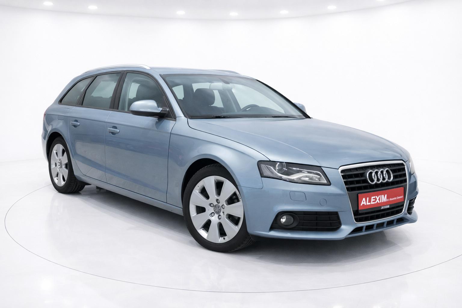 Audi A4 2011 — rear view