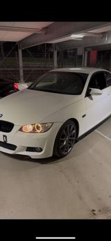 BMW e92 320i neuer Motor - BMW 320: Coupe, E92