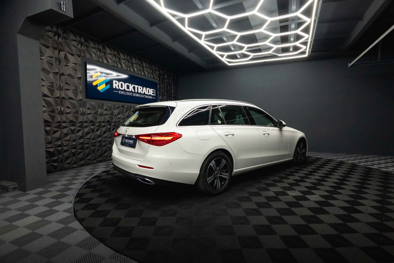 Fahrzeugabbildung Mercedes-Benz C 200d T-Modell Avantgarde Sport *LED*Widescreen
